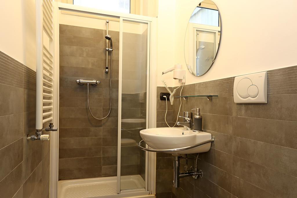 Mr Frills Hotel Roma Ngoại thất bức ảnh