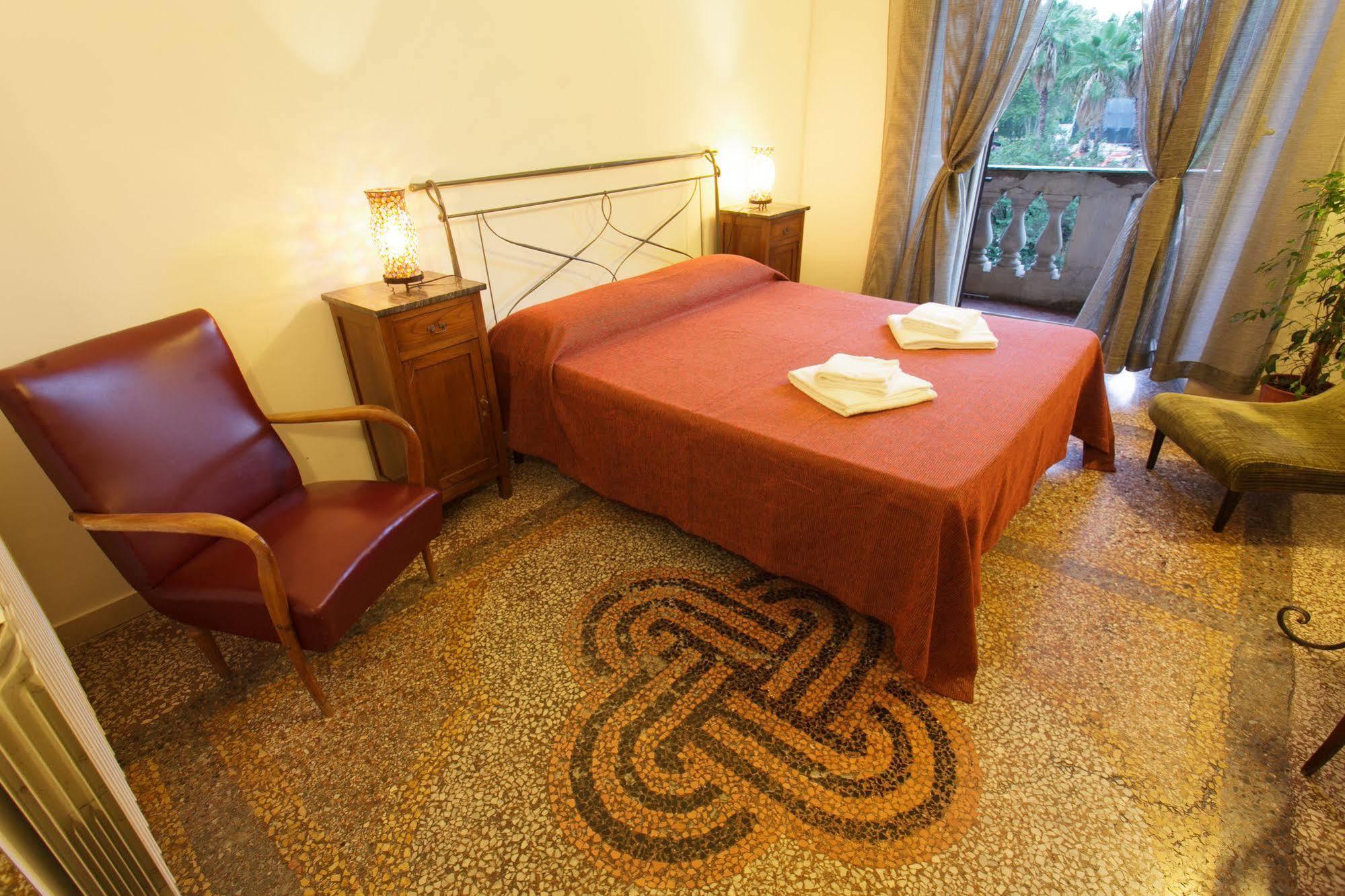Mr Frills Hotel Roma Ngoại thất bức ảnh