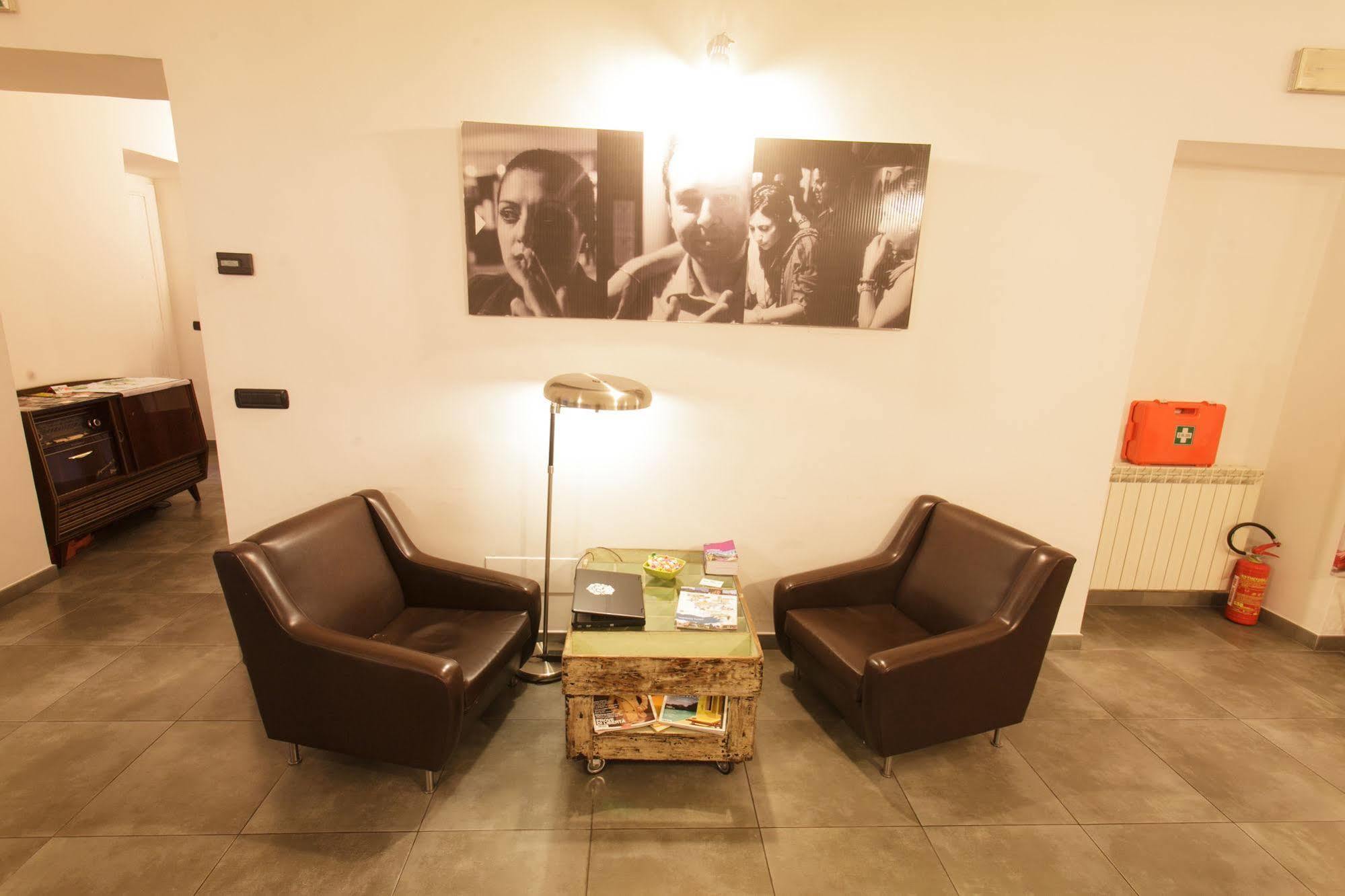 Mr Frills Hotel Roma Ngoại thất bức ảnh
