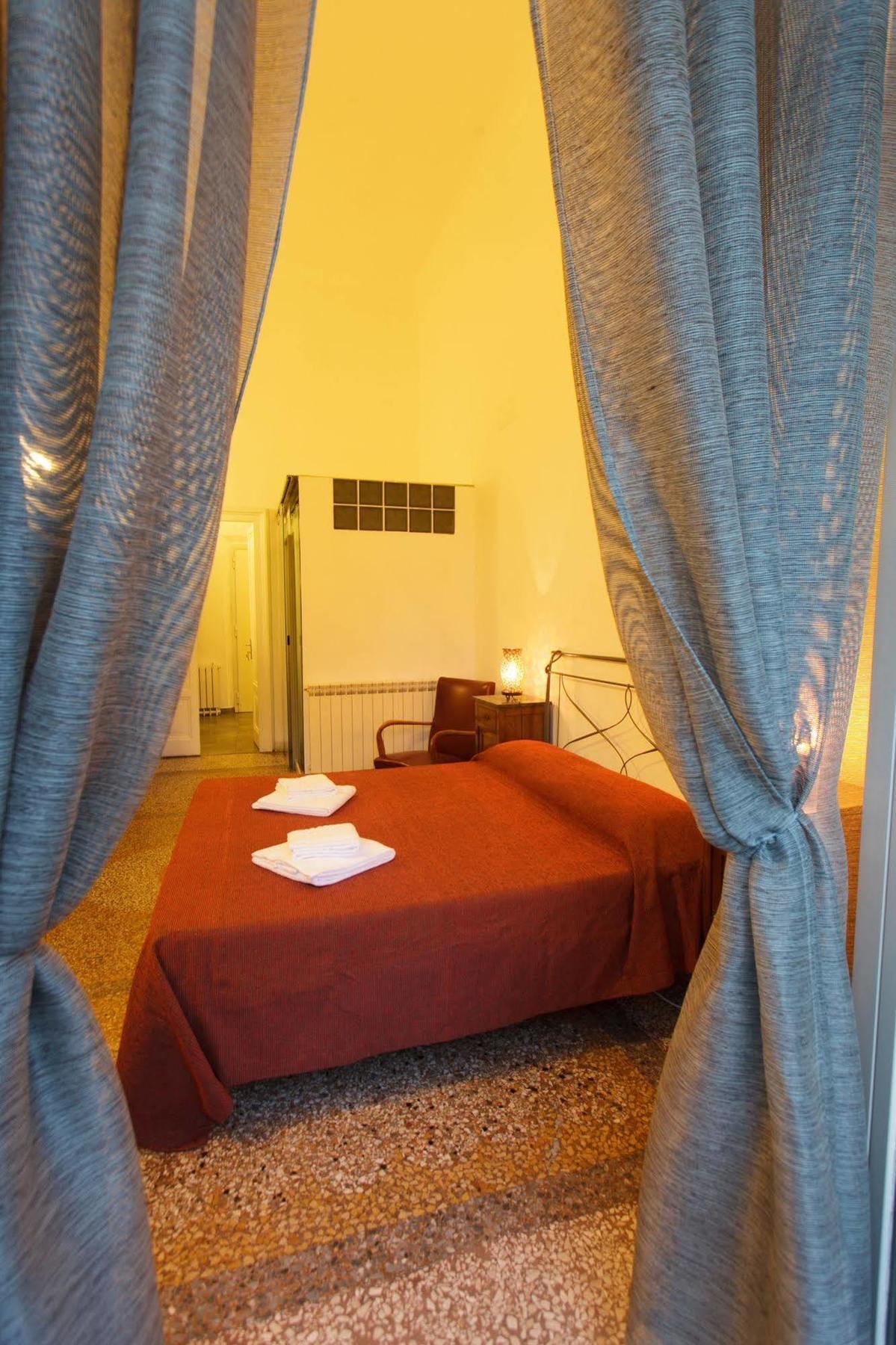 Mr Frills Hotel Roma Ngoại thất bức ảnh