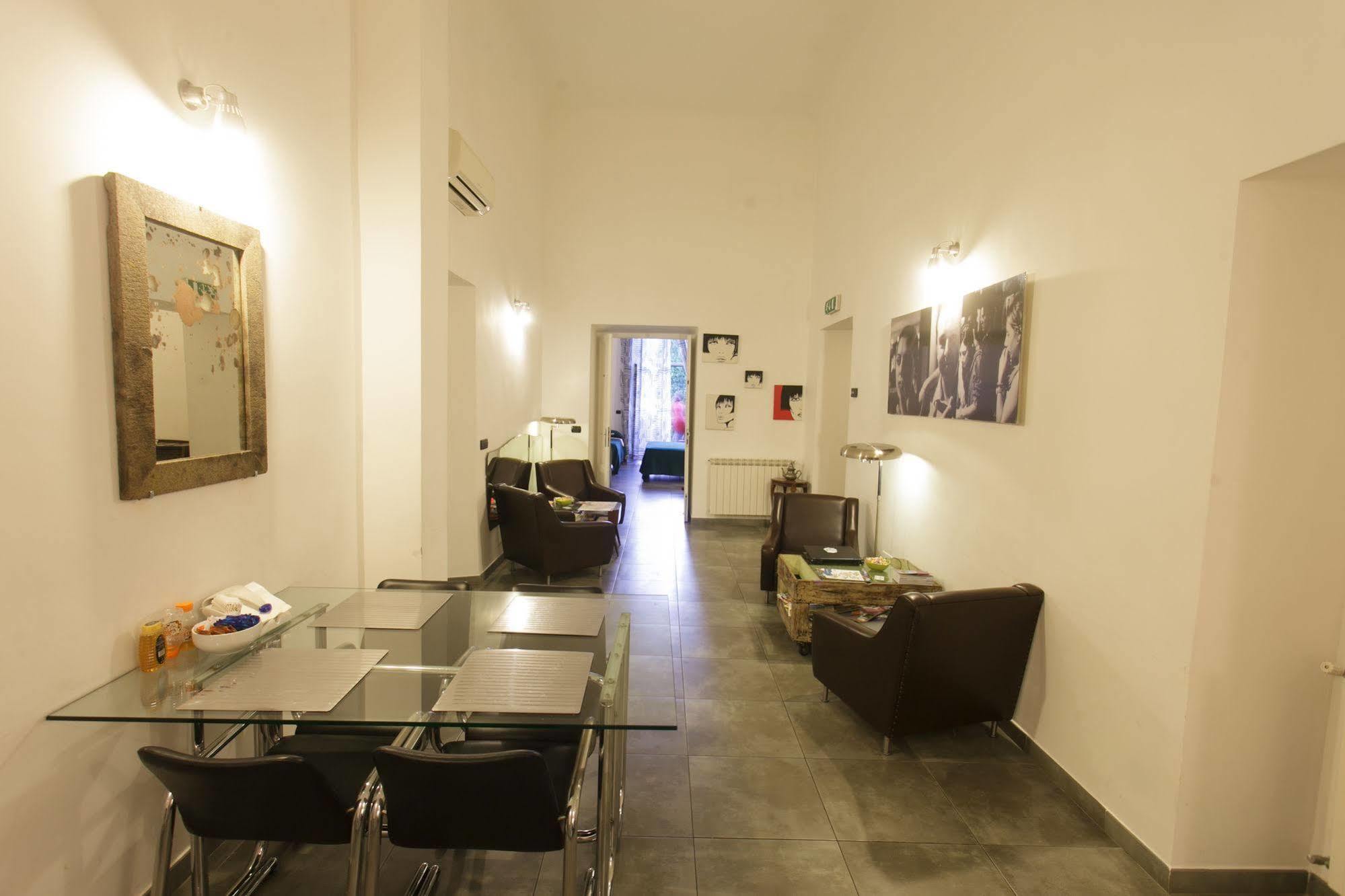 Mr Frills Hotel Roma Ngoại thất bức ảnh